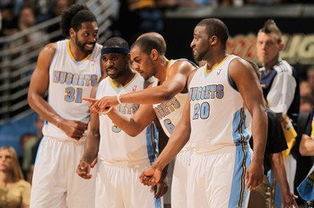 层面近乎苛 层面近乎苛